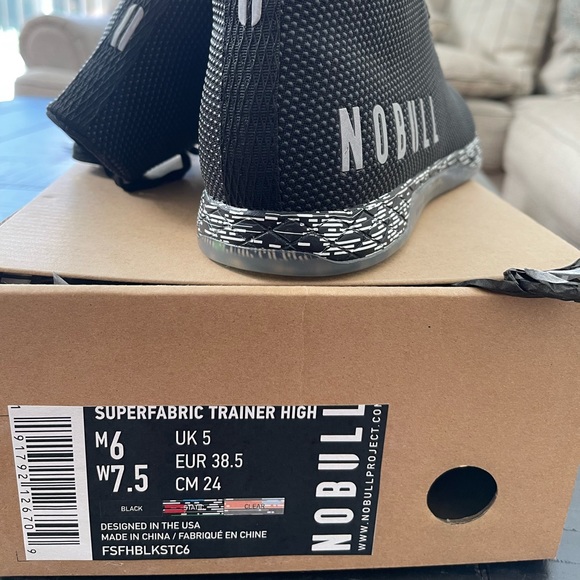 Great condition, like new Nobull trainers
Never worn on the street - Picture 2 of 4